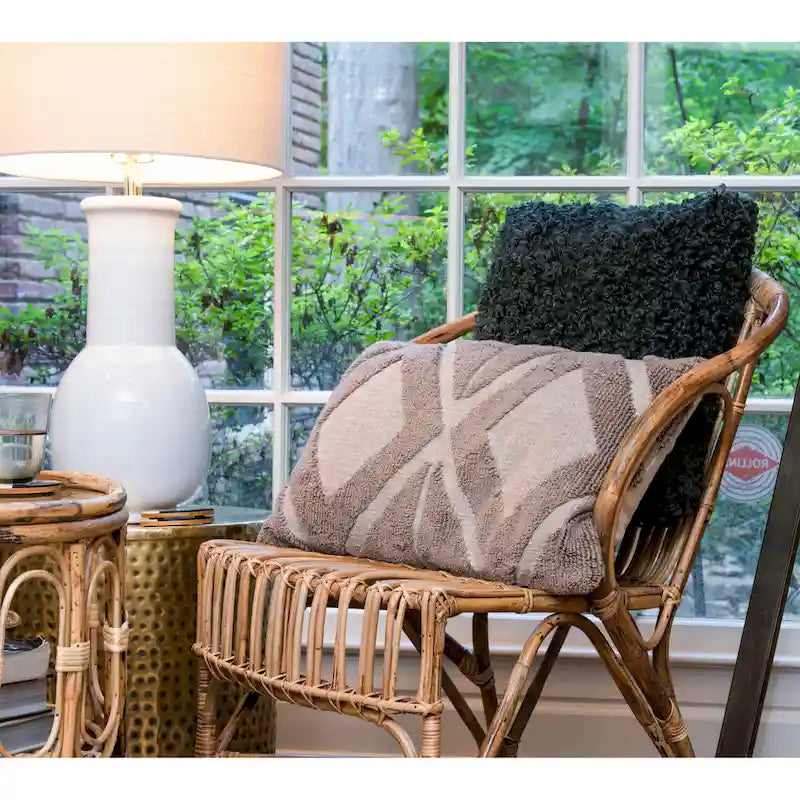 Chair with Rounded Back